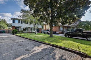 Photo 1: 299 Montego Road in Mississauga: Cooksville House (2-Storey) for sale : MLS®# W5376923