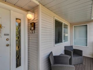 Photo 2: 1820 WILLOW Crescent in Squamish: Garibaldi Estates House for sale : MLS®# R2728082