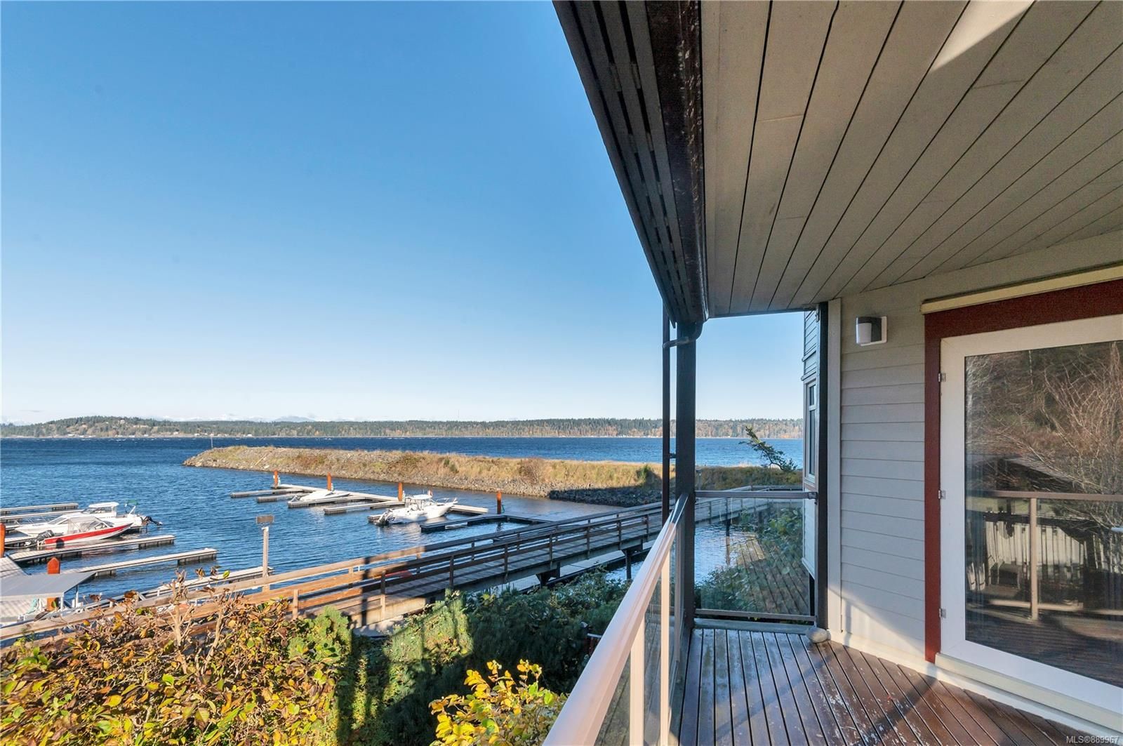 Main Photo: 3201 27 S Island Hwy in Campbell River: CR Campbell River Central Condo for sale : MLS®# 889967