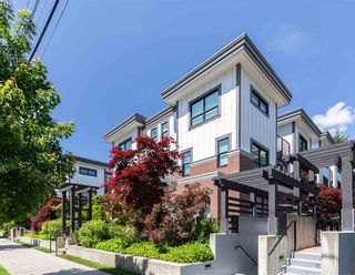 Photo 2: 14 3508 MT SEYMOUR Parkway in North Vancouver: Northlands Townhouse for sale : MLS®# R2461014