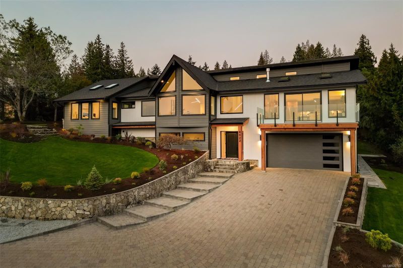 FEATURED LISTING: 8822 Forest Park Dr North Saanich