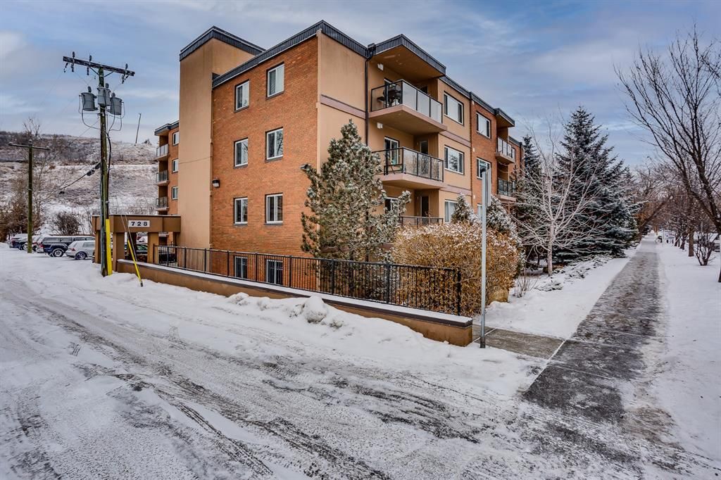 Photo 2: Photos: 106 728 3 Avenue NW in Calgary: Sunnyside Apartment for sale : MLS®# A1061819