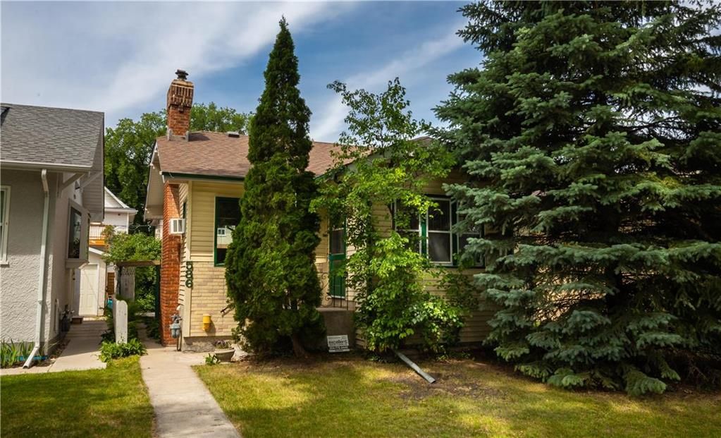 Main Photo: 586 Ingersoll Street in Winnipeg: Residential for sale (5C)  : MLS®# 202116133