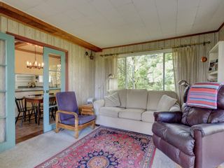 Photo 10: 2075 Leal Rd in North Saanich: NS Bazan Bay House for sale : MLS®# 945011