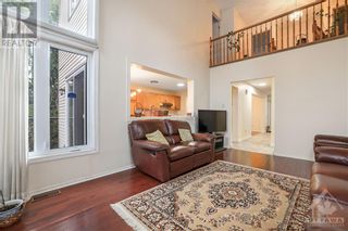 Photo 9: 17 PITTAWAY AVENUE in Ottawa: House for sale : MLS®# 1386742
