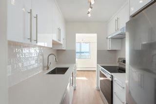 Photo 13: 1201 150 24TH Street in West Vancouver: Dundarave Condo for sale in "Seastrand" : MLS®# R2761138