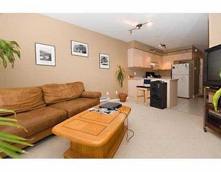Photo 3: 404 2133 Dundas St in Vancouver: Hastings Condo for sale (Vancouver East) 