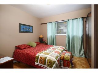 Photo 7: 2237 HYANNIS Drive in North Vancouver: Blueridge NV House for sale in "BLUERIDGE" : MLS®# V1030000