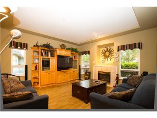 Photo 4: 19 998 RIVERSIDE Drive in Port Coquitlam: Riverwood Townhouse for sale in "PARKSIDE PLACE" : MLS®# V973342