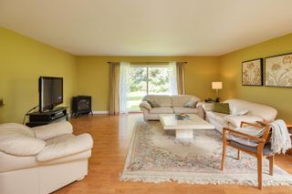 Photo 5: 19658 RICHARDSON Road in Pitt Meadows: North Meadows PI House for sale : MLS®# R2640756