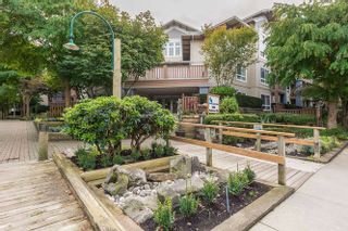 Photo 1: 305 5600 ANDREWS Road in Richmond: Steveston South Condo for sale in "THE LAGOONS" : MLS®# R2209894