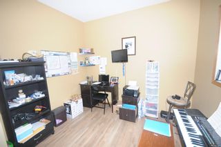 Photo 8: : Lacombe Semi Detached for sale : MLS®# A1103768