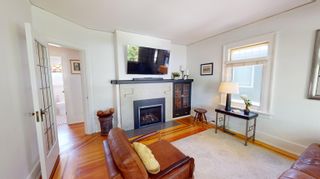 Photo 3: 1760 E 37TH Avenue in Vancouver: Victoria VE House for sale (Vancouver East)  : MLS®# R2877824