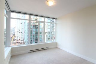 Photo 5: 1801 888 HOMER STREET in Vancouver: Downtown VW Condo for sale (Vancouver West)  : MLS®# R2217954
