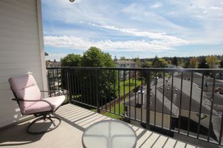 Photo 4: 403 5430 201 Street in Langley: Langley City Condo for sale in "Sonnet" : MLS®# R2168694