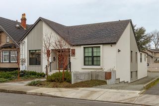 Main Photo: 1016 North Park St in Victoria: Vi Fernwood Full Duplex for sale : MLS®# 962467