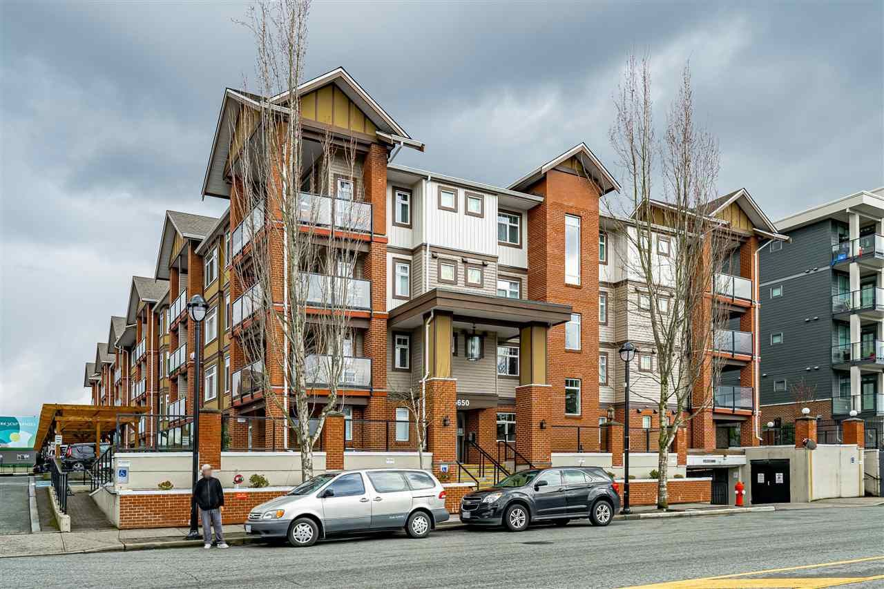 Main Photo: 120 5650 201A Street in Langley: Langley City Condo for sale in "Paddington Station" : MLS®# R2555280