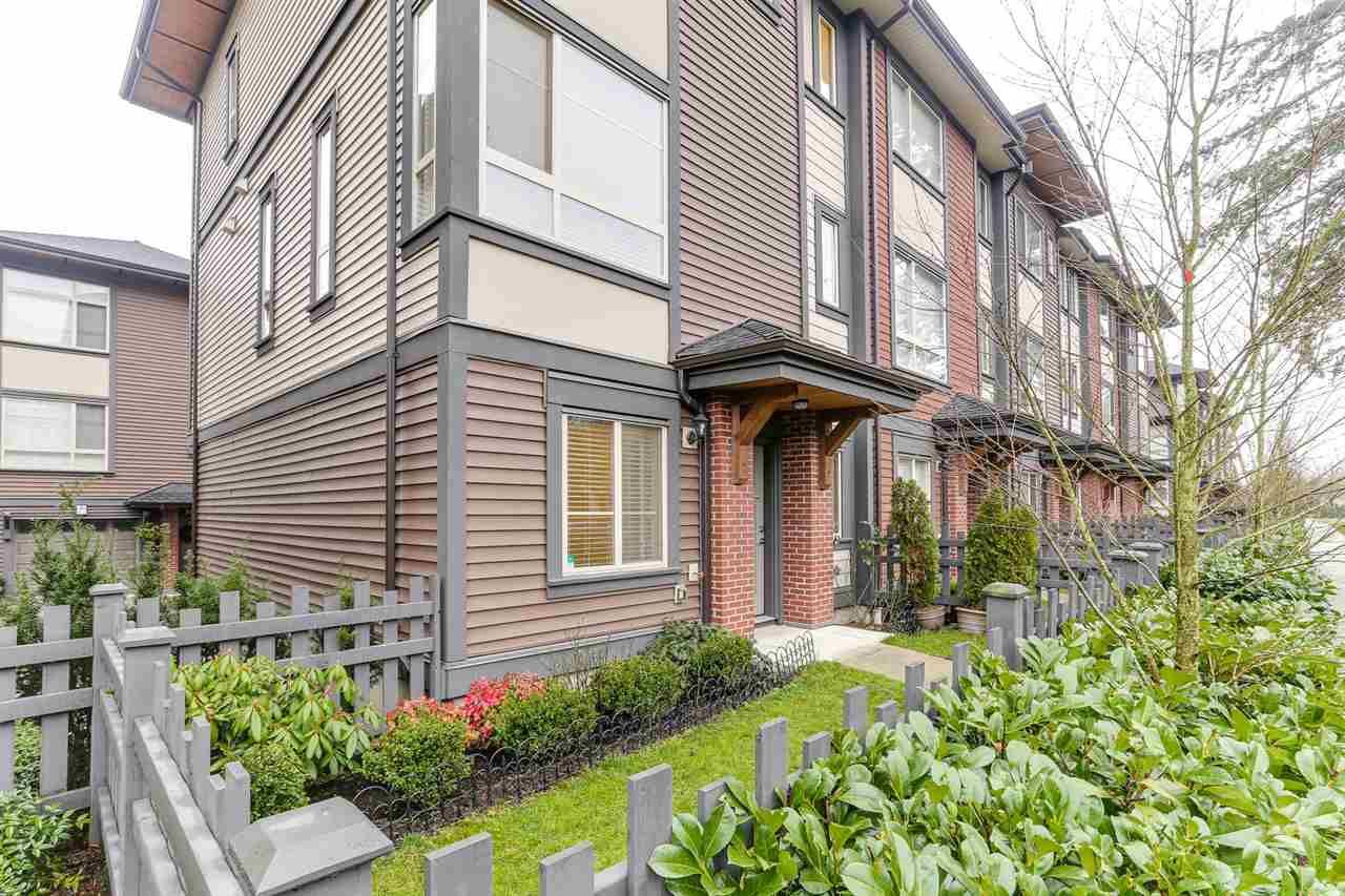 Main Photo: 11 16127 87 Avenue in Surrey: Fleetwood Tynehead Townhouse for sale in "ACADEMY" : MLS®# R2425699