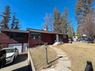 Photo 1: 527 N 4TH Avenue in Williams Lake: Williams Lake - City House for sale : MLS®# R2851643