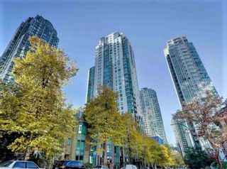 Photo 2: 1302 1238 MELVILLE Street in Vancouver: Coal Harbour Condo for sale in "POINTE CLAIRE" (Vancouver West)  : MLS®# R2432626