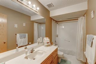 Photo 26: 109 SIERRA MADRE Court SW in Calgary: Signal Hill Detached for sale : MLS®# C4266460