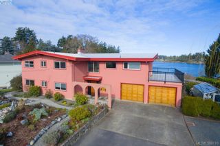 Photo 1: 2775 Shoreline Dr in VICTORIA: VR Glentana House for sale (View Royal)  : MLS®# 783259