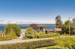 Photo 18: 8558 Lochside Dr in North Saanich: NS Bazan Bay House for sale : MLS®# 904115