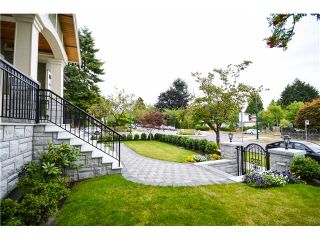 Photo 2: 2307 W 45th Ave in Vancouver: Kerrisdale House for sale (Vancouver West) 
