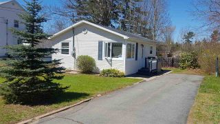 Photo 1: 643 ALDRED Drive in Greenwood: 404-Kings County Residential for sale (Annapolis Valley)  : MLS®# 201909919