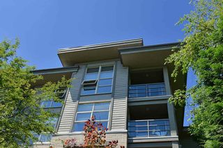 Photo 2: 403 9329 UNIVERSITY Crescent in Burnaby: Simon Fraser Univer. Condo for sale in "Harmony" (Burnaby North)  : MLS®# R2180528