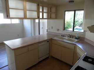 Photo 13: UNIVERSITY CITY Condo for sale : 3 bedrooms : 7979 Caminitio Dia #3 in San Diego