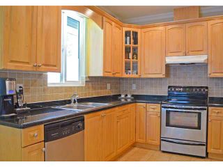 Photo 6: 393 MARMONT Street in Coquitlam: Central Coquitlam 1/2 Duplex for sale in "AUSTIN HIGHTS" : MLS®# V1082652