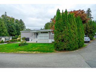 Photo 4: 31 2035 MARTENS Street in Abbotsford: Abbotsford West Manufactured Home for sale in "Maplewood Estates" : MLS®# R2624613