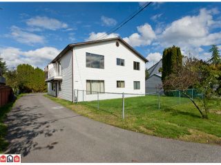 Photo 3: 20199 53RD Avenue in Langley: Langley City Fourplex for sale : MLS®# F1125426