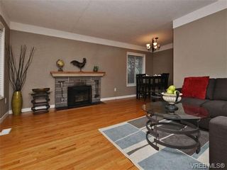 Photo 2: 1299 Camrose Cres in VICTORIA: SE Maplewood House for sale (Saanich East)  : MLS®# 693625