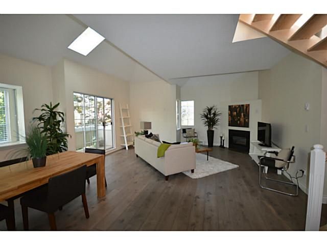Main Photo: # 302 825 W 15TH AV in Vancouver: Fairview VW Condo for sale (Vancouver West)  : MLS®# V1081638