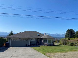 Photo 1: 609 Evergreen Ave in Courtenay: CV Courtenay East House for sale (Comox Valley)  : MLS®# 952119