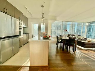 Photo 3: 1703 1211 MELVILLE Street in Vancouver: Coal Harbour Condo for sale in "The Ritz" (Vancouver West)  : MLS®# R2650449