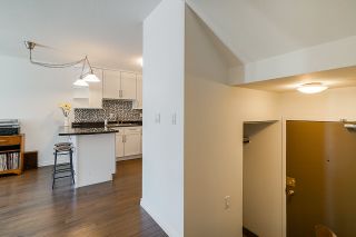 Photo 15: 305 2045 FRANKLIN Street in Vancouver: Hastings Condo for sale in "Harbormount" (Vancouver East)  : MLS®# R2395605