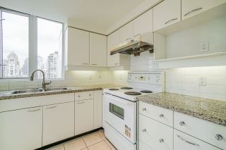 Photo 11: 1801 1201 MARINASIDE Crescent in Vancouver: Yaletown Condo for sale in "The Peninsula" (Vancouver West)  : MLS®# R2373900