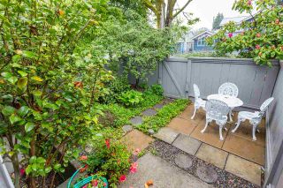 Photo 3: 1570 BOWSER Avenue in North Vancouver: Norgate Townhouse for sale in "Illahee" : MLS®# R2363126