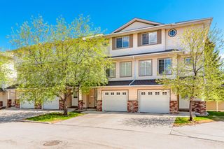 Photo 2: 78 Country Hills Cove NW in Calgary: Country Hills Row/Townhouse for sale : MLS®# A2048679
