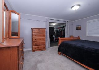 Photo 10: 18 8220 KING GEORGE Boulevard in Surrey: Bear Creek Green Timbers Manufactured Home for sale : MLS®# R2855627