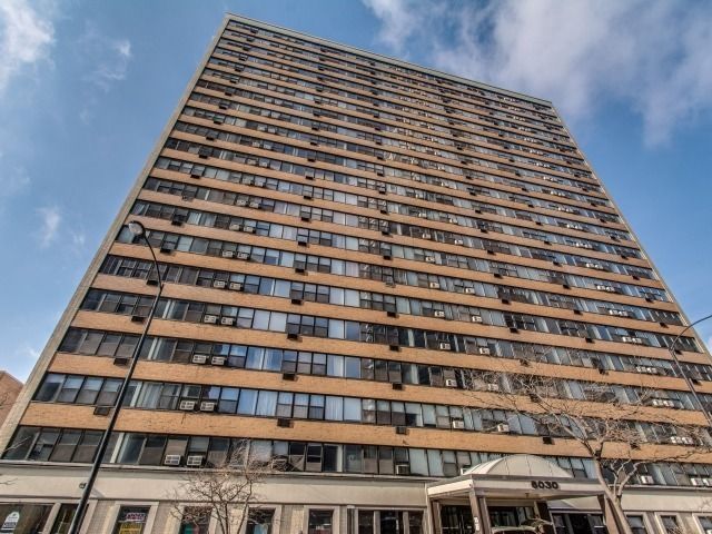 Main Photo: 6030 Sheridan Road Unit 402 in CHICAGO: CHI - Edgewater Condo, Co-op, Townhome for sale ()  : MLS®# 10297976