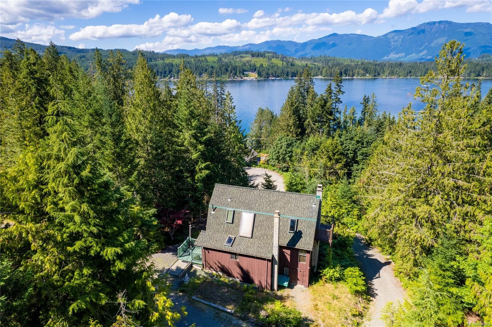 Main Photo: 10340 Griffin Pl in Port Alberni: PA Sproat Lake House for sale : MLS®# 936943