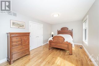 Photo 16: 18 MARCHBROOK CIRCLE in Ottawa: House for sale : MLS®# 1381579