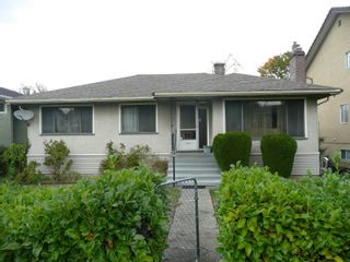 Photo 1: 5929 BERWICK Street in Burnaby: Upper Deer Lake House for sale (Burnaby South)  : MLS®# R2825350