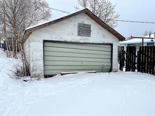 Photo 2: 146 Cedar Avenue North in Snow Lake: R44 Residential for sale (R44 - Flin Flon and Area)  : MLS®# 202226412