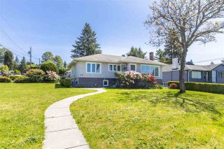 Photo 3: 2010 DUTHIE Avenue in Burnaby: Montecito House for sale (Burnaby North)  : MLS®# R2581351