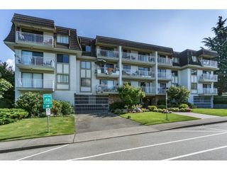 Photo 2: 305 306 W 1ST Street in North Vancouver: Lower Lonsdale Condo for sale in "LA VIVA PLACE" : MLS®# R2097967